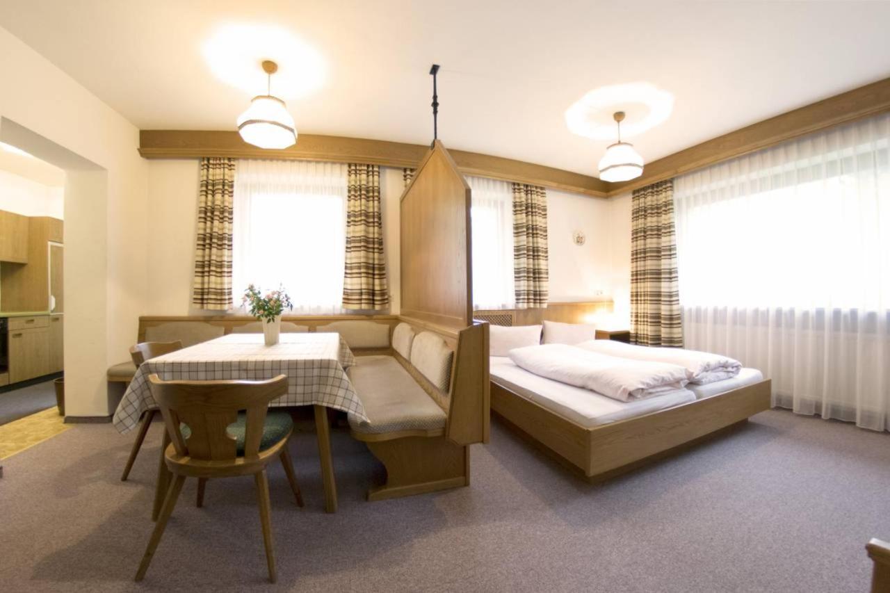 Hotel Garni Val-Sinestra Ишгль Экстерьер фото