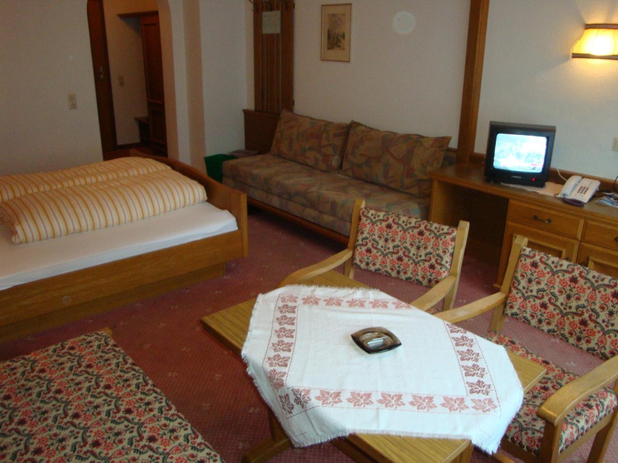 Hotel Garni Val-Sinestra Ишгль Экстерьер фото