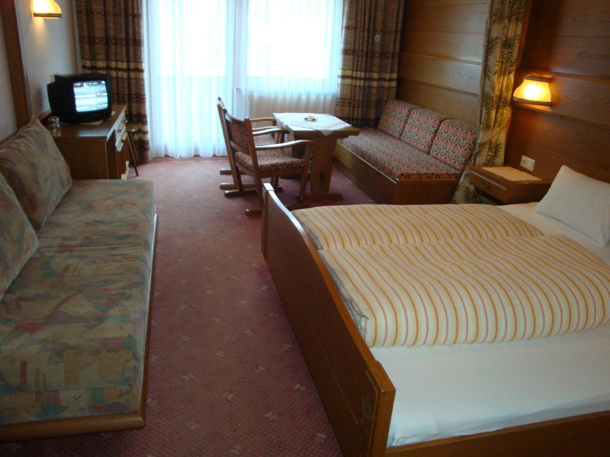 Hotel Garni Val-Sinestra Ишгль Экстерьер фото